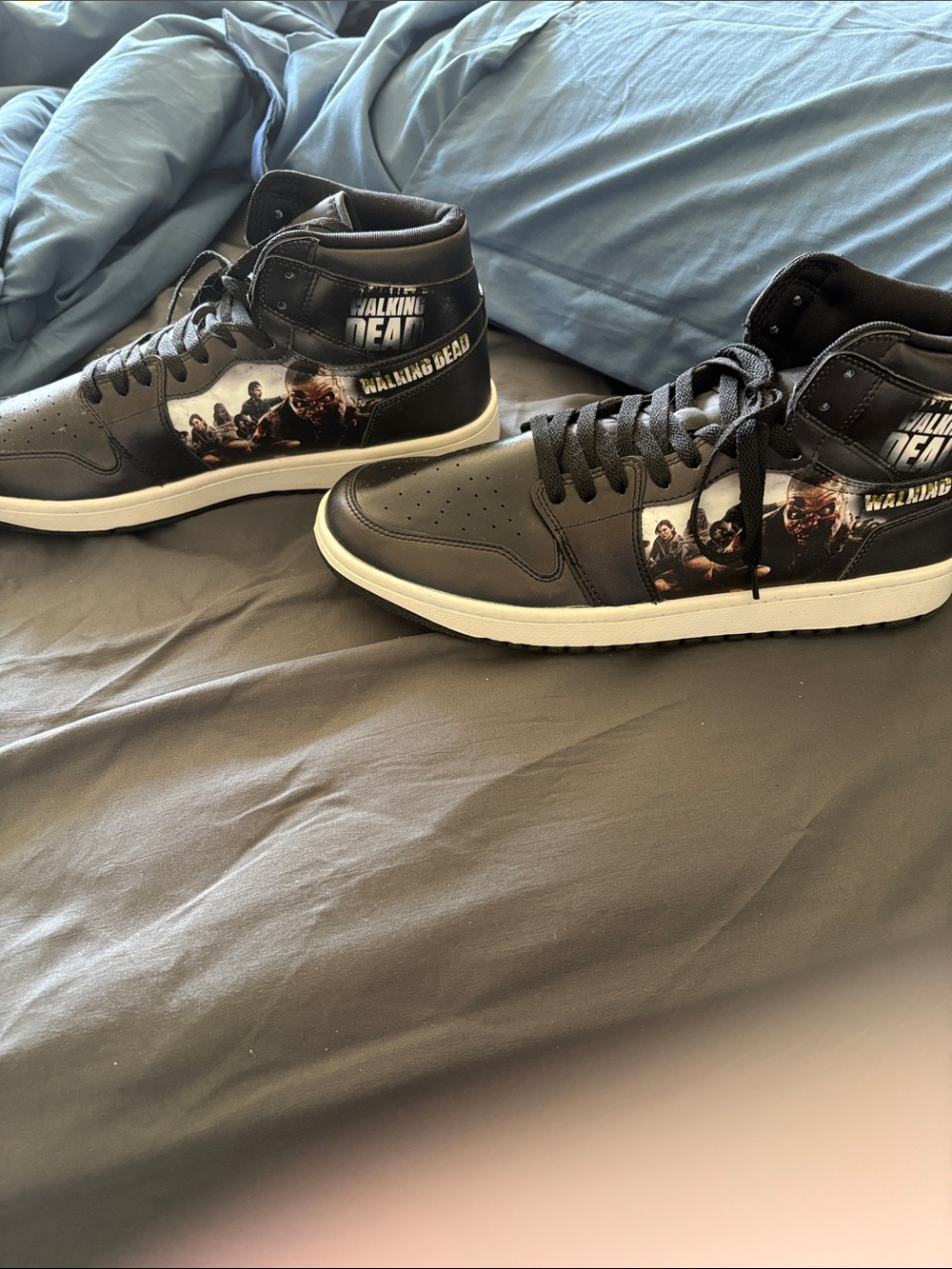 Black The Walking Dead Themed High-Top Sneakers for Men